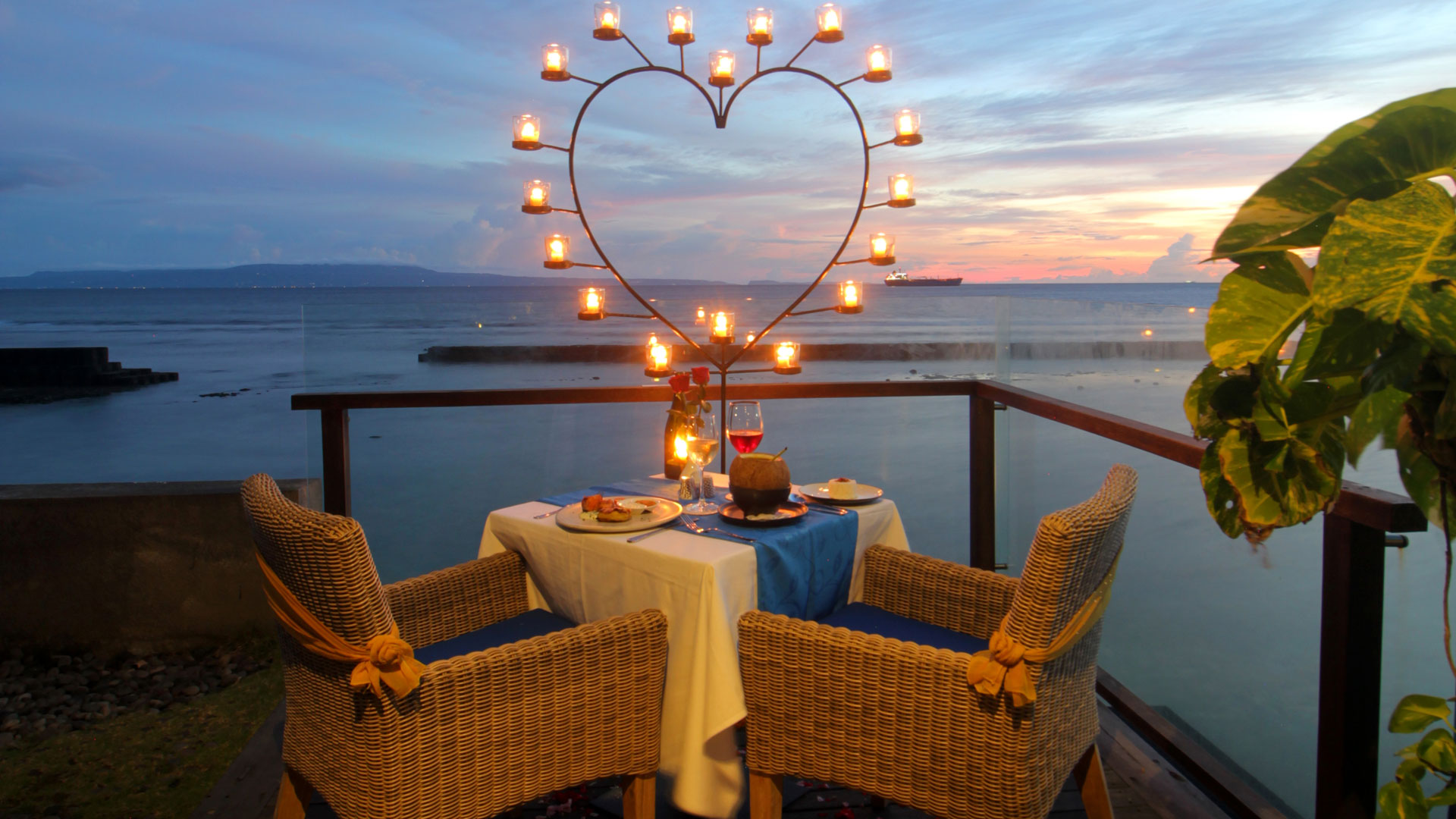 Dining sagara candidasa